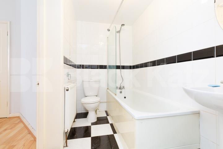 Spacious ground floor 1 bedroom in the heart of Stoke Newington Windus Road, Stoke Newington 